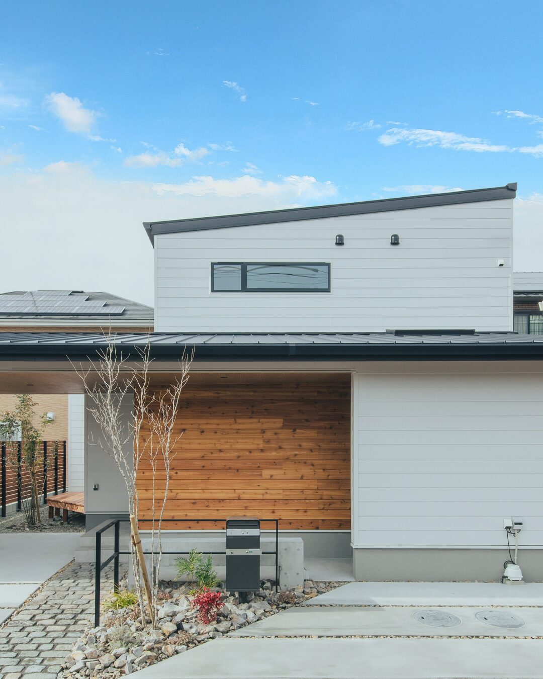 街並みに映える、素材と形にこだわった外観デザイン