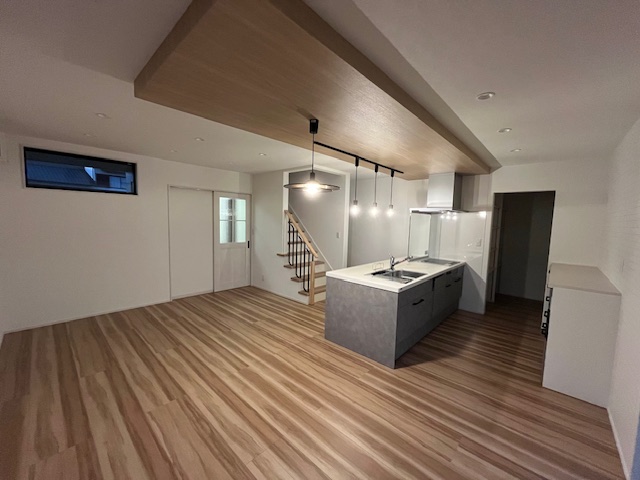 スタイリッシュな機能美が光る、大人モダンなLDK